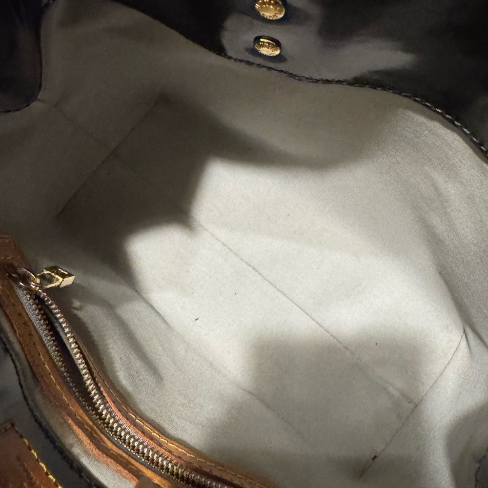 Louis Vuitton Vernis mini tote - Picture 6 of 13